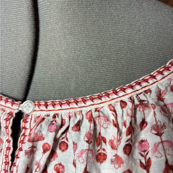 Max Studio Floral Women's Blouse in Red and White - medium. - Picture 4 of 8